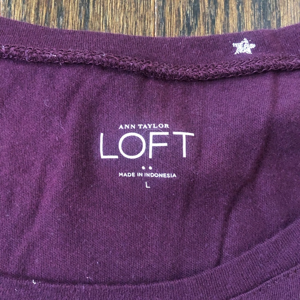 LOFT Women’s L Dark Maroon Silver Stars Long-Sleeved Boat Neck Tee - VGUC! - Picture 3 of 8